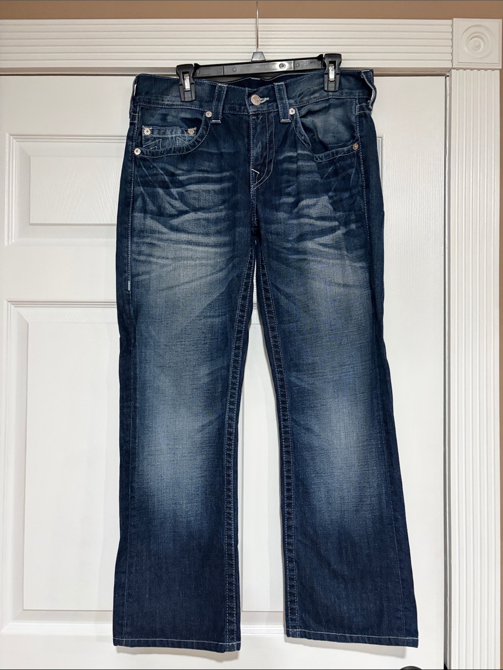 Men’s..Final sale- True Religion men’s Straight Leg Jeans in Dark Blue Wash